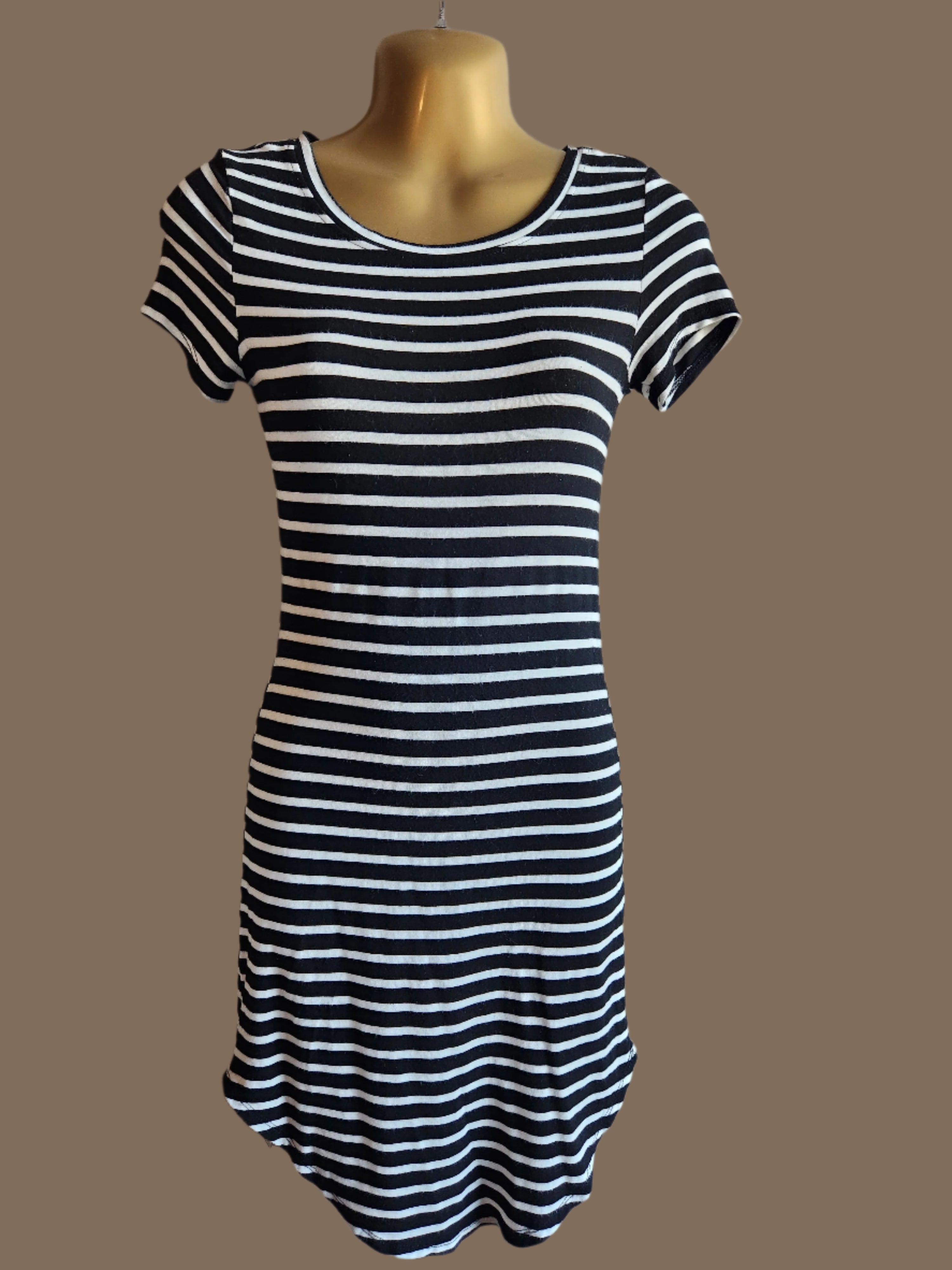 Womens size S | Heart \u0026 Hips Black and White Striped Dress – Rama's Closet  and Beyond